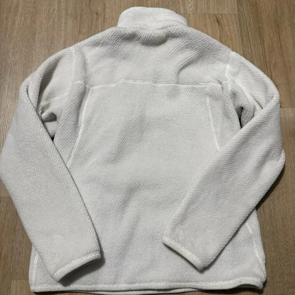 PATAGONIA | Re-tool Snap-T Fleece | Cream Castlerock | Size Medium - Picture 4 of 6